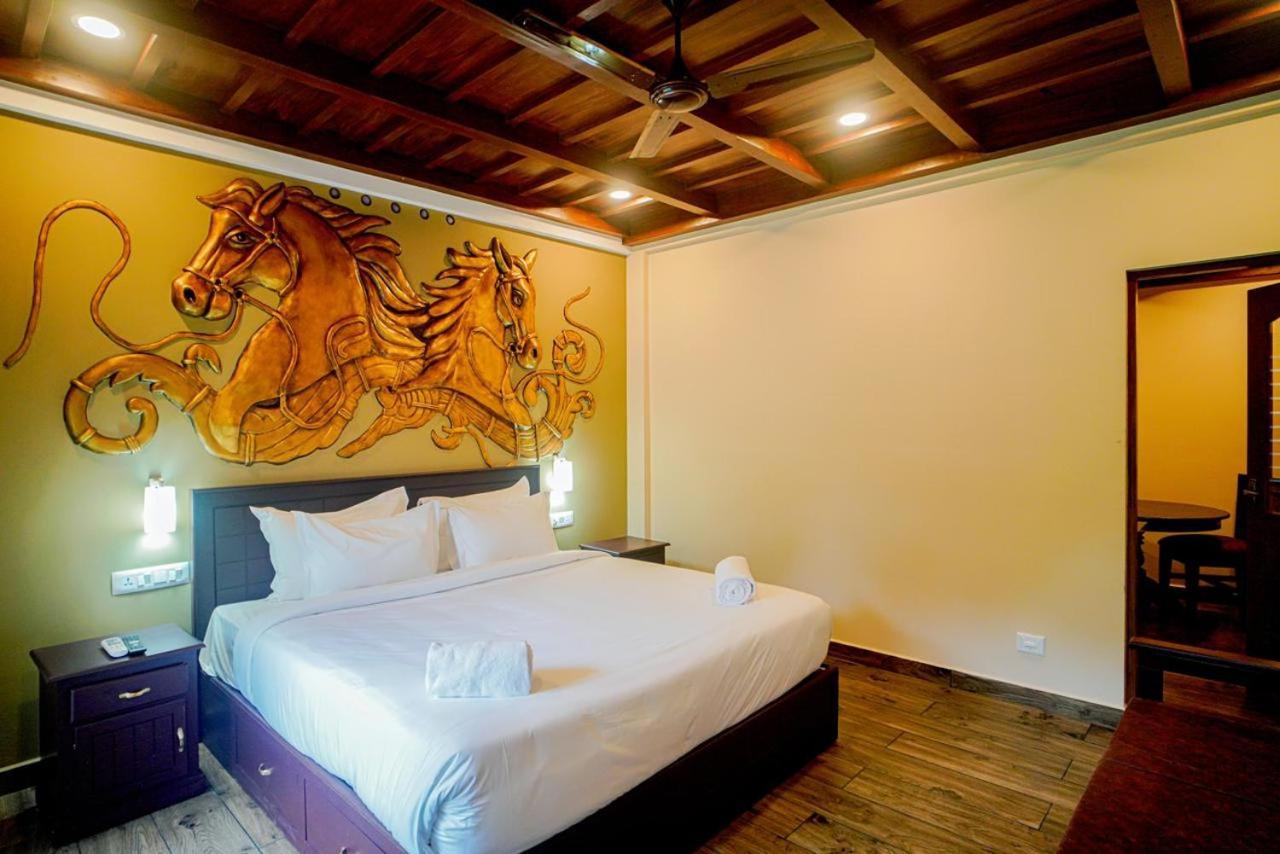 Falcon Riverview Resorts Kuttampuzha Exterior foto